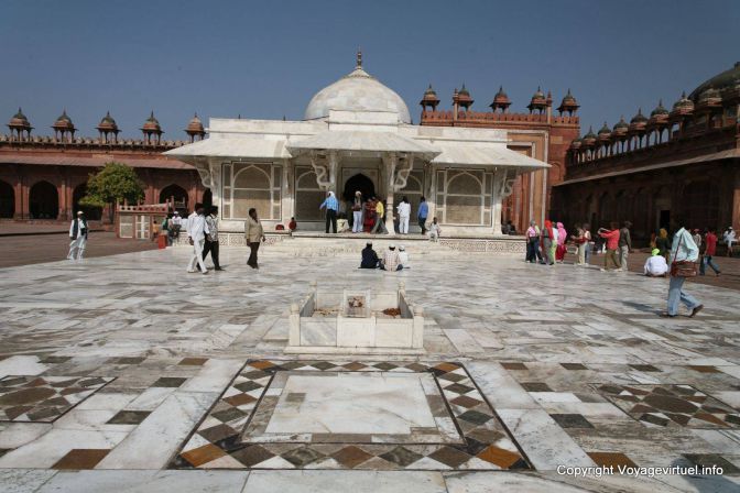 Fatehpur Sikri Jama Masjid Salim Chisti Tomb - India