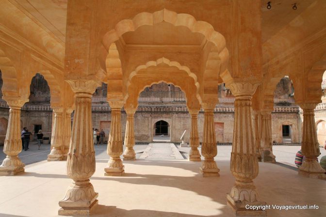 Jaipur Amber Palace Man Singh Palace Gynecee - India