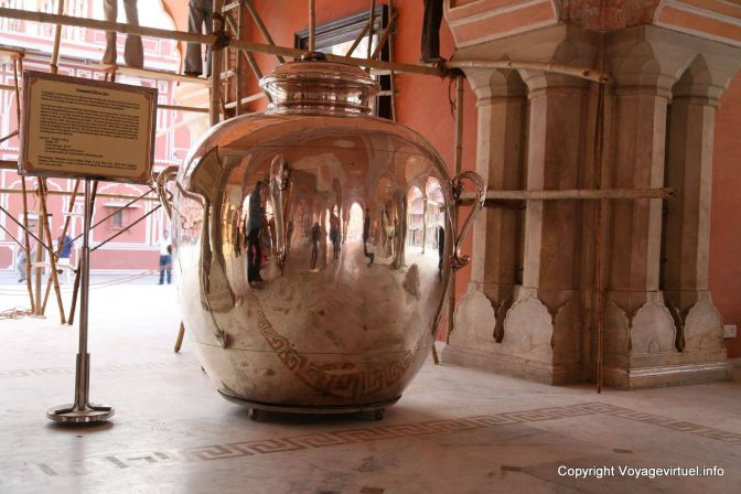 Jaipur City Palace Diwan I Khas - India