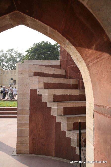 Jaipur Jantar Mantar Observatoire Petit Samrat Yantra - India