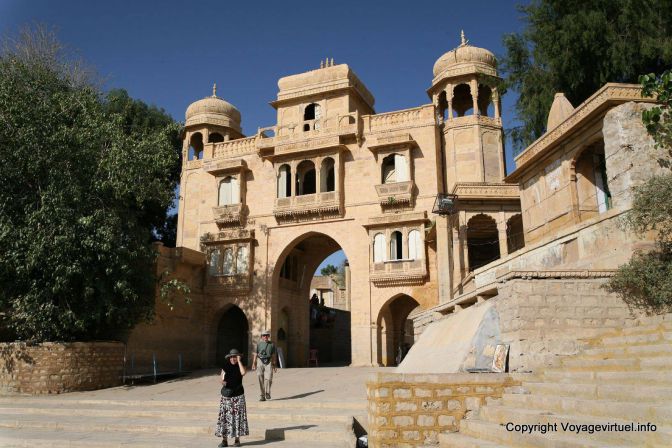 Jaisalmer Gadi Sagar Tank Tilon Ki Pol - India