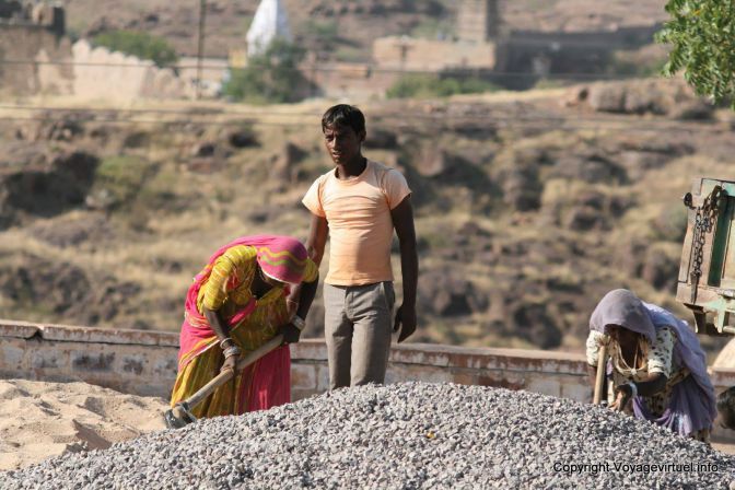 Jodhpur Mehrangarh Forteresse Femmes A La Peine - India