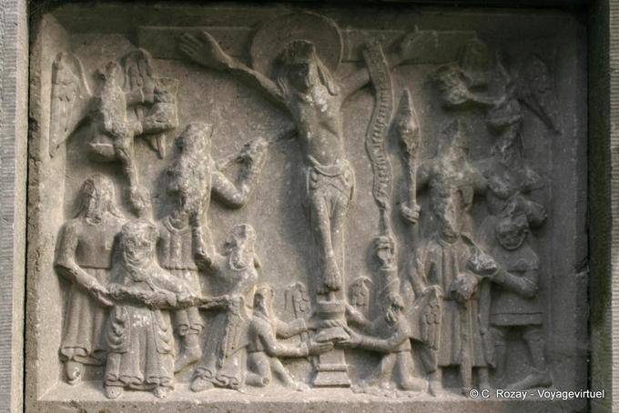 Crucificação de Cristo, escultura medieval, Abbey Ennis - Irlanda