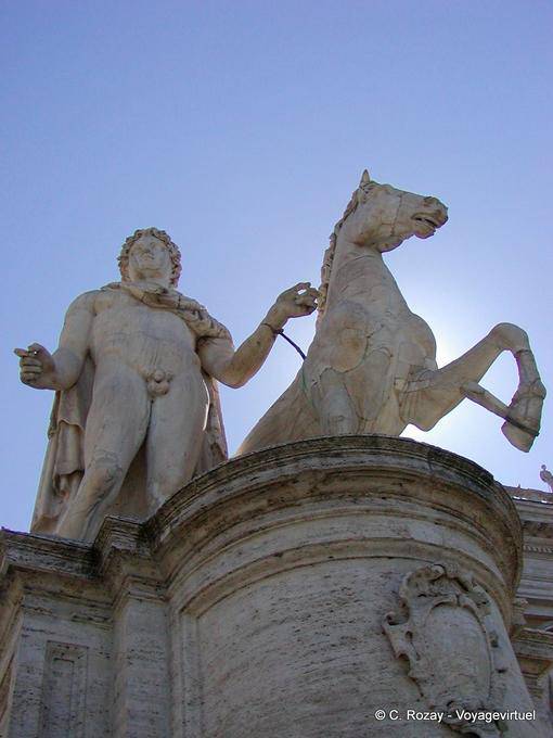 Filho de Júpiter topo da Cordonata, Roma - Italia