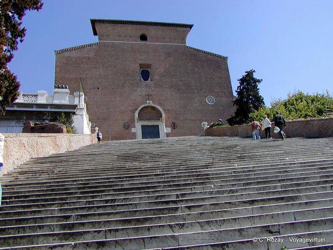 Igreja medieval de Santa Maria in Aracoeli, Roma - Italia