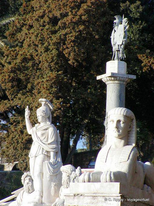 Sphynx local, Praça do Povo, Roma - Italia
