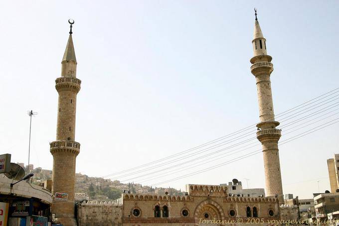 Minaretes da mesquita Al-Husseini, Amman - Jordania