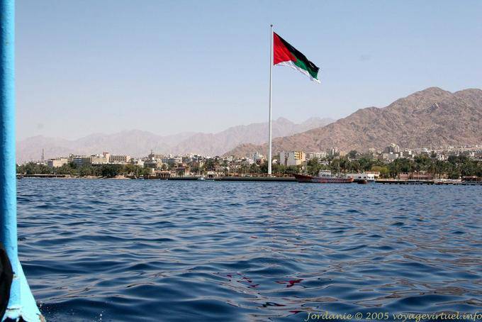 Bandeira da Jordânia, Aqaba - Jordania