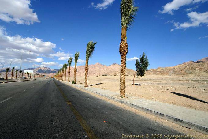 Início da estrada do deserto, Aqaba - Jordania