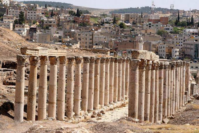Decumanus até a cidade de Gerasa, Jerash - Jordania
