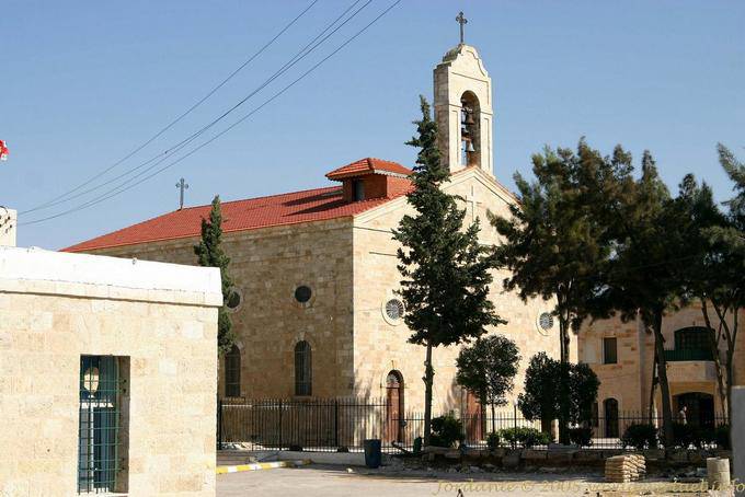 Igreja de St. George, visto de fora, Madaba - Jordania