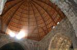 Dentro da cúpula de madeira do Palácio Umayyad, Amman Citadel, Amman, Jordania.