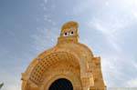 Campanário acima da entrada para a Igreja Ortodoxa, El-Maghtas, Jordania.