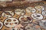 Mosaicos retratando animais e plantas, igreja bizantina em Petra, Jordania.