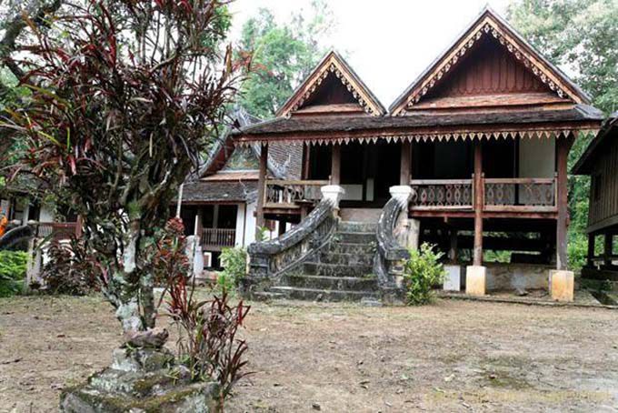 Casa Meditação, kutis traditionnal, Wat Longo Khoun, Laos