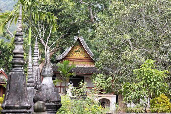 Wat Longo Khun, margem oeste do rio Mekong, Luang Prabang, Laos