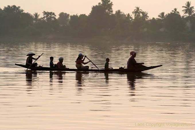 Sombras sobre o rio, Mekong, South Laos, Laos