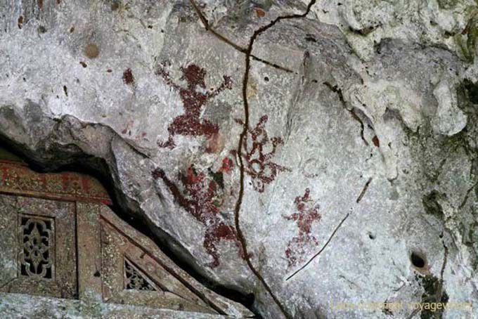 Os desenhos antigos Tham Phum, Pak Ou, Laos