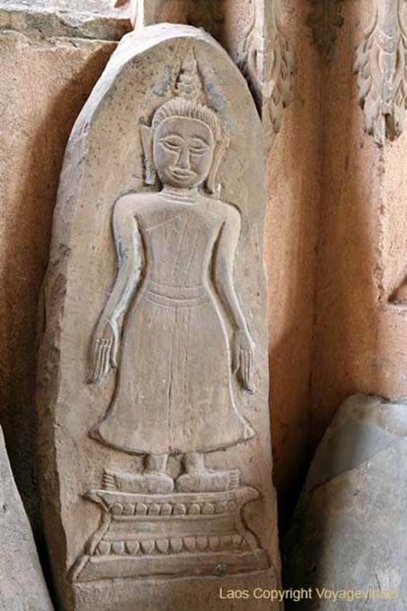 Mudra de benevolência e compaixão, Haw Phra Kaew, Vientiane, Laos