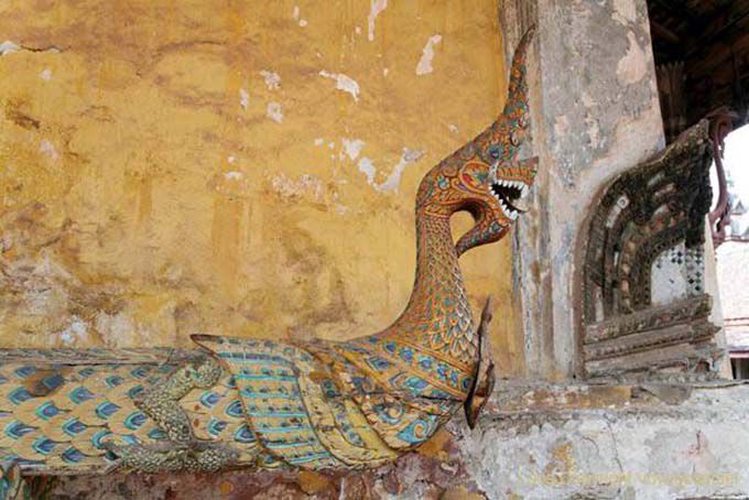 Magnificent naga pintado, Wat Sisaket, Vientiane, Laos