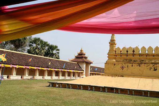 Os preparativos para o Festival Thatluang, Pha That Luang, Vientiane, Laos