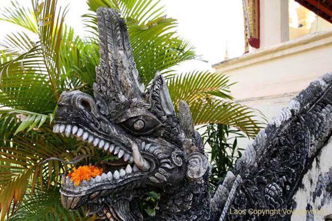 Naga escadas rampa serpente, Wat That Luang, Vientiane, Laos