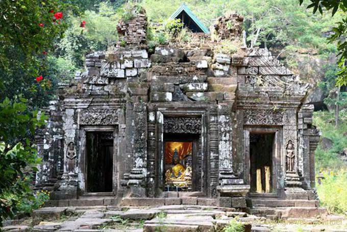 Frente do santuário, Wat Phou, Laos
