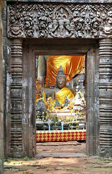 Chamaré altar com Buddha, Wat Phou, Laos