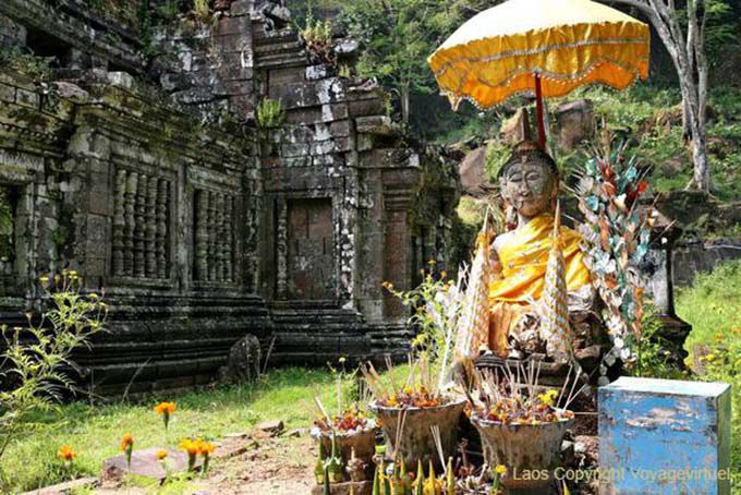 Incenso Altar, Wat Phou, Laos