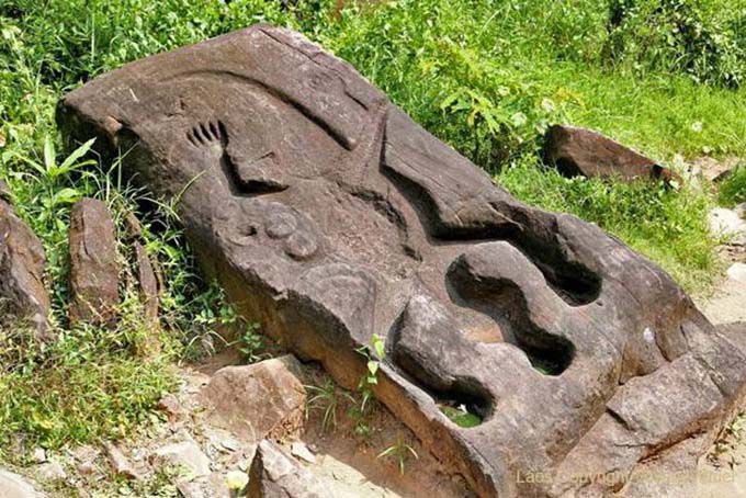 Crocodilo Escultura recesso Wat Phou, Laos
