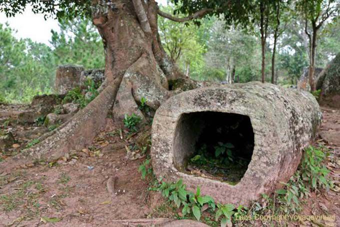 Jarre revertida planície dos frascos Xieng Khouang, Laos