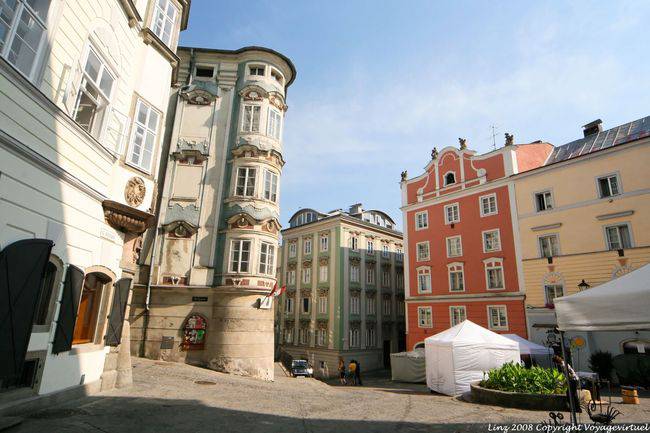 Altstadt, pequena praça, Linz - Áustria