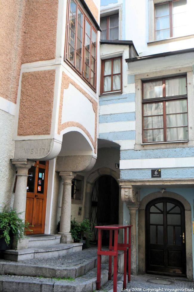 Saliência da porta, Altstadt, Hofberg, Linz - Áustria
