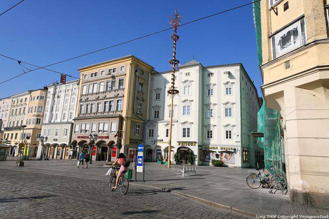 Hauptplatz, cabeleireiro e poste de Cocagne, Linz - Áustria