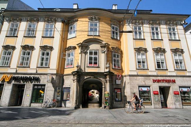 Landstrasse, casa típica, Dorotheum e Neuroth, Linz - Áustria