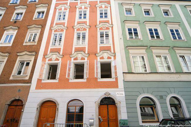 Pfarrgasse, as cores das fachadas, Linz - Áustria