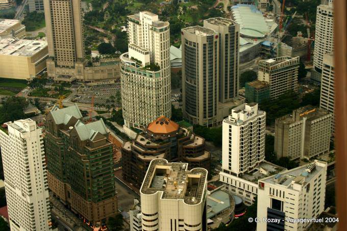 Deslumbrantes vistas de Jalan P. Ramlee e Jalan Perak, Kuala Lumpur - Malaysia