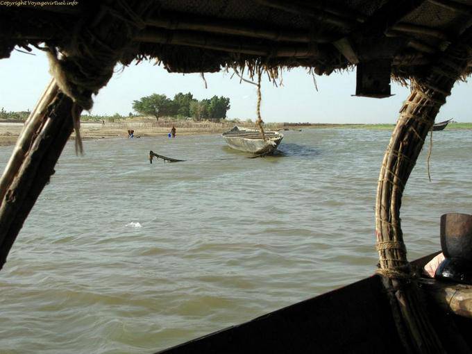 Entre Mopti et Tombouctou Pinasse Vue Mali