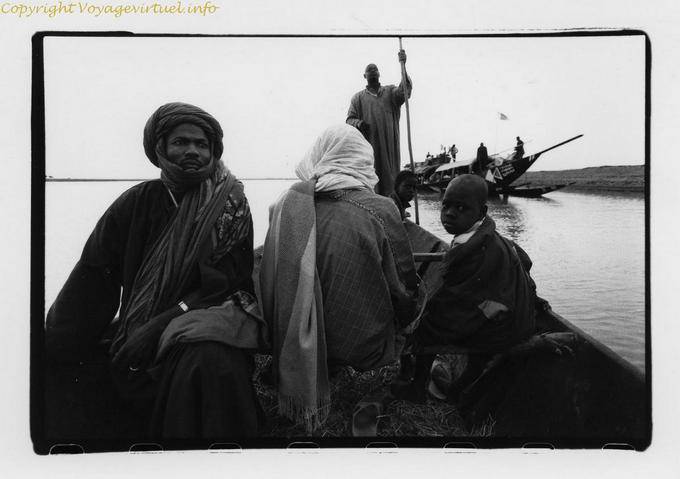 Entre Mopti et Tombouctou Pirogue Matin Mali