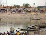Mopti, le port et ses commerces, Mali.