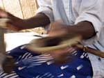 Mopti, les mains du tisserand, Mali.