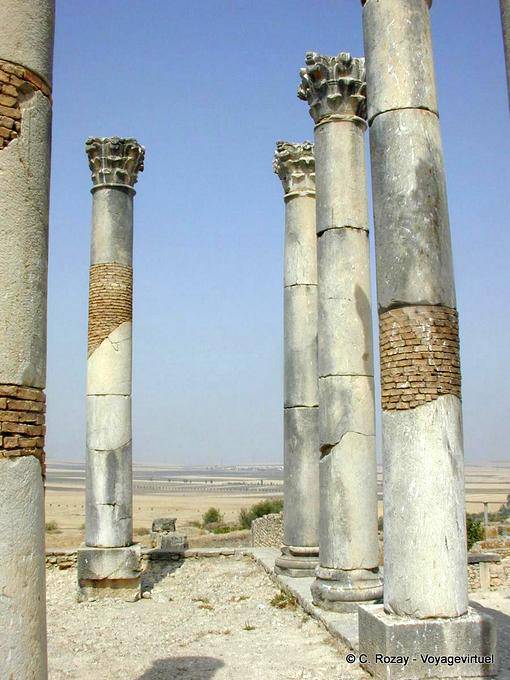 O Capitólio, Volubilis - Marrocos