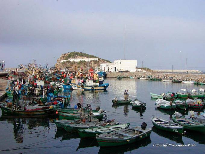 O porto de pesca de Al Hoceima - Marrocos