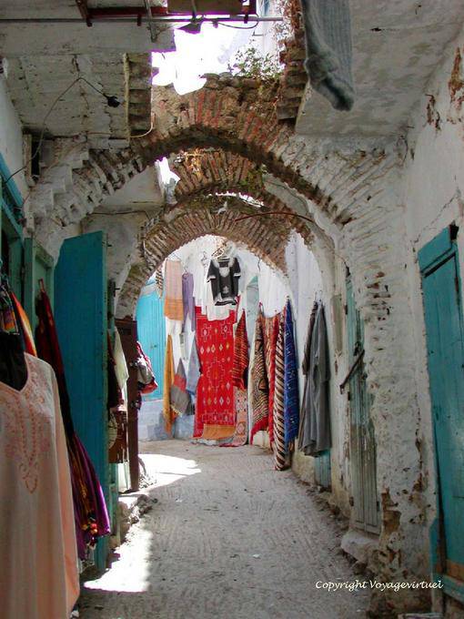 Arcada Alley no souk, Medina, Chefchaouen - Marrocos