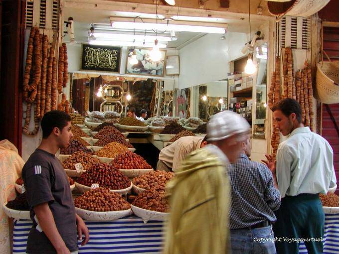 Loja de frutos secos, figos e tâmaras, Fes El Bali Medina - Marrocos