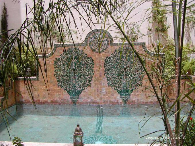 Pequena bacia de Mil e Uma Noites, Riad Fès - Marrocos