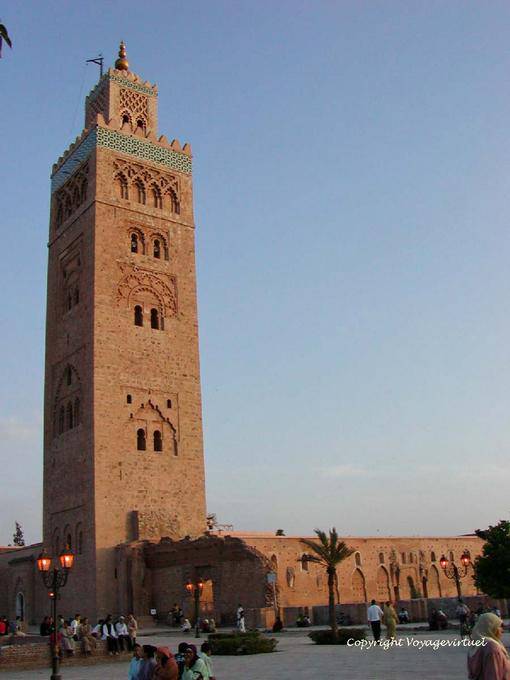 Vista da mesquita Koutoubia ao pôr do sol, Marrakech - Marrocos