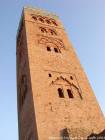 O Minarete Koutoubia, pedreiras de arenito de Gueliz, Marrakech, Marrocos.