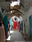 Arcada Alley no souk, Medina, Chefchaouen, Marrocos.