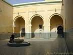 Mausoléu de Moulay Ismail, pátio, Meknes, Marrocos.